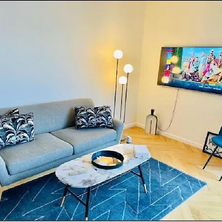 Cozy 1br W Parking&terrace *